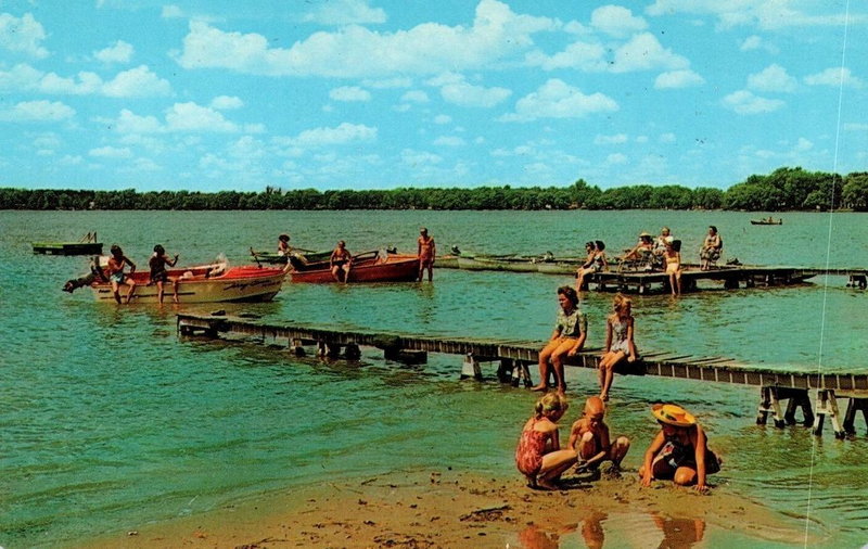 Fishers Lake (Fisher Lake, Fishers Lake) - Vintage Postcard